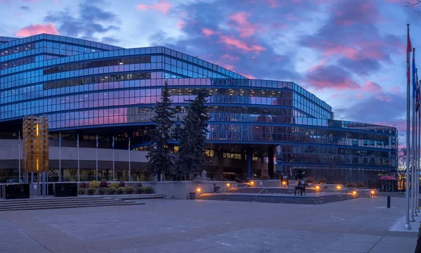 City hall at sunrise in Calgary — Stock Photo, Image