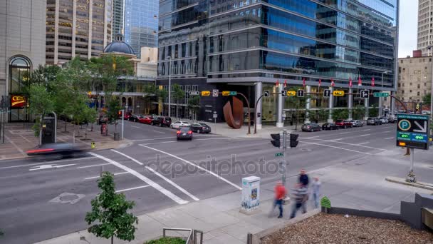 Tidsfördröjning för upptagen street i Calgary — Stockvideo