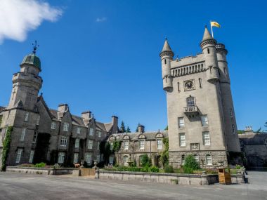 Balmoral Şatosu Aberdeenshire İskoçya'da. Balmoral Şatosu İngiliz Kraliyet ailesi İskoçya'da evi.