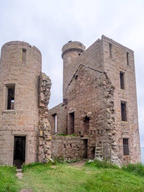 Aberdeenshire, İskoçya: 25 Temmuz: 25 Temmuz 2017 yeni Slains kalesinde Aberdeenshire İskoçya'da. Yeni Slains Castle Bram Stoker Dracula yazmak için ilham kaynağı olduğu söylenir.
