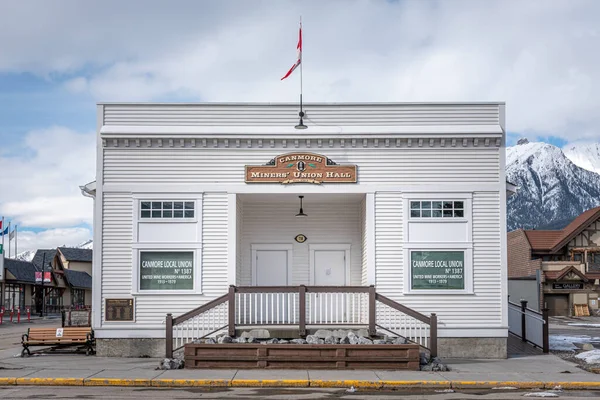 Canmore Alberta Abril 2020 Vista Del Histórico Canmore Miners Hall — Foto de Stock