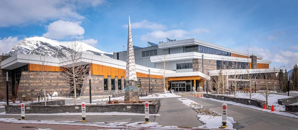 Canmore Alberta Abril 2020 Vista Fachada Exterior Elevation Place Centro — Foto de Stock