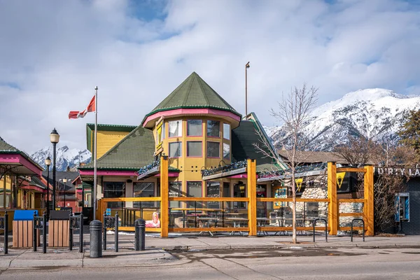 Canmore Alberta Abril 2020 Vista Las Empresas Ciudad Montaña Canmore — Foto de Stock