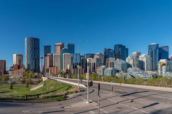 Widok Panoramę Calgary Piękny Wiosenny Poranek — Zdjęcie stockowe