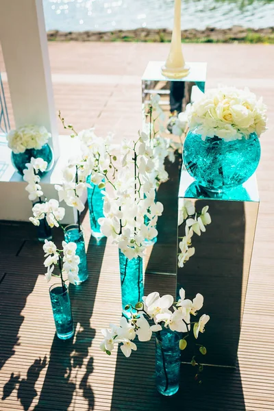 Decorações florais de casamento para cerimônia — Fotografia de Stock