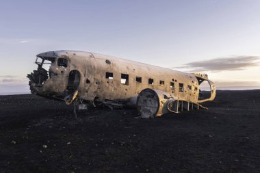 Solheimasandur Plajı terk edilmiş uçakta. İzlanda