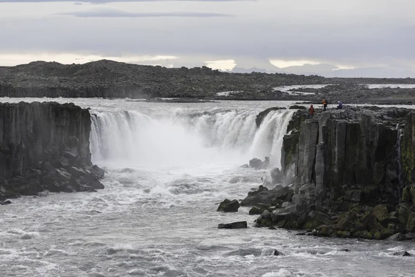 Selfoss wasserfall im jokulsargljufur nationalpark, island, europa. — Stockfoto