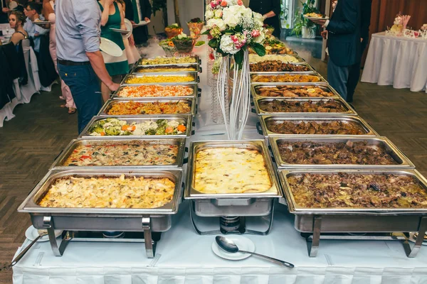 Catering comida boda buffet —  Fotos de Stock