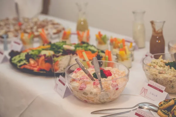 Catering comida casamento buffet — Fotografia de Stock