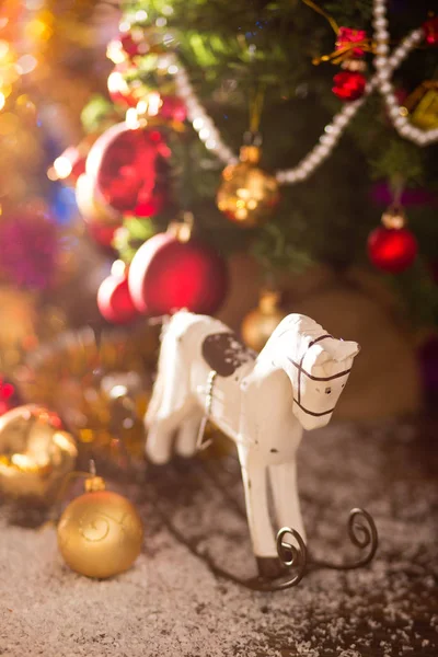 Árbol de navidad decoración de caballos —  Fotos de Stock