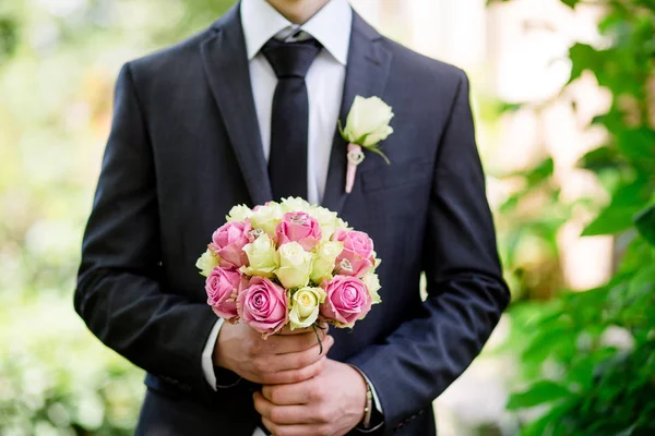 Hochzeit Dekor Blumen Braut — Stockfoto