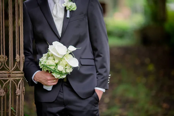 Svatební výzdoba květin nevěsta — Stock fotografie