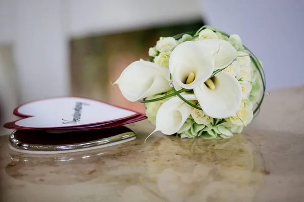 Decoración de la boda flores novia — Foto de Stock