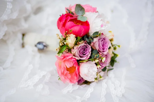 Bruiloft decor bloemen bruid — Stockfoto
