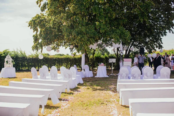 Wedding decor outdoor indoor — Stock Photo, Image