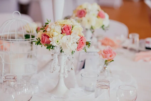 Decoración de la boda al aire libre interior —  Fotos de Stock