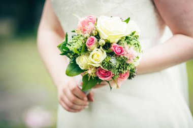 Dekorasyon alyans çiçekler