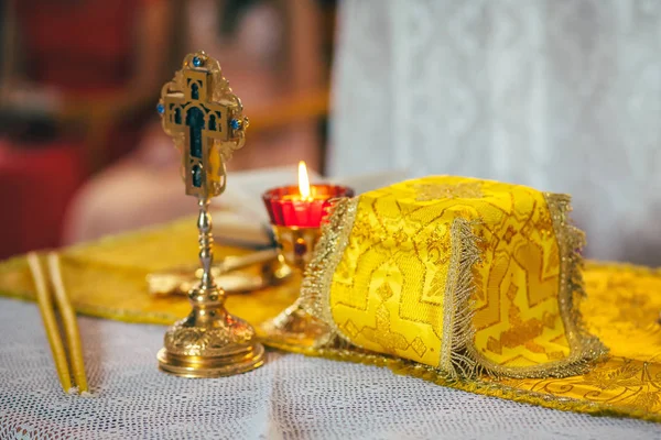Ceremonia de boda iglesia ortodoxa — Foto de Stock