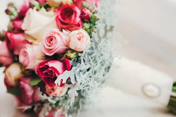 Flowers wedding bride groom — Stock Photo, Image