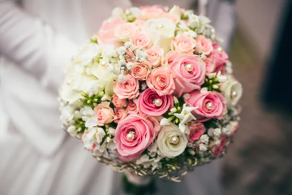 Flores do casamento noivo da noiva — Fotografia de Stock