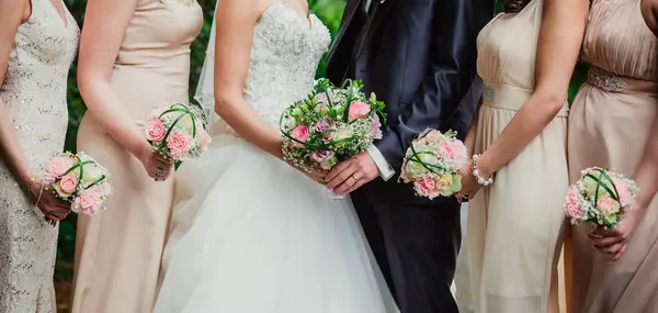 Gelin yüzük düğün çiçek