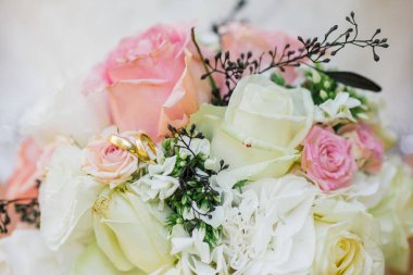 Güzel düğün buketi 