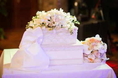 Düğün dekorasyon çiçek yeri