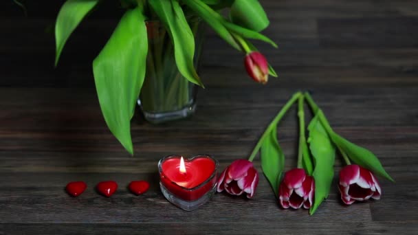 Valentin napi tavaszi virágok — Stock videók