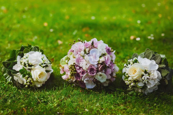 Mooie bruiloft bruid boeket — Stockfoto
