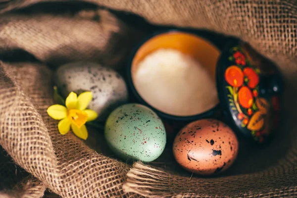 Påsk ägg rustika bakgrund — Stockfoto