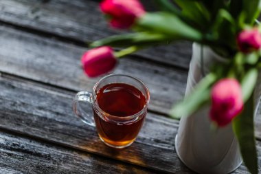 çay süt ahşap arka plan