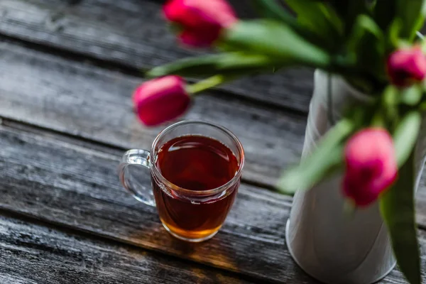 çay süt ahşap arka plan