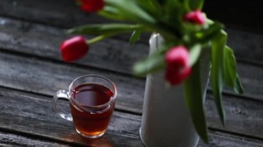 çay süt ahşap arka plan