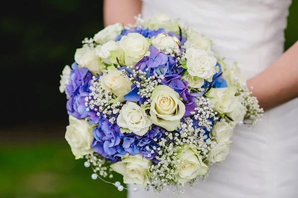 Sposa bouquet fiori da sposa — Foto Stock