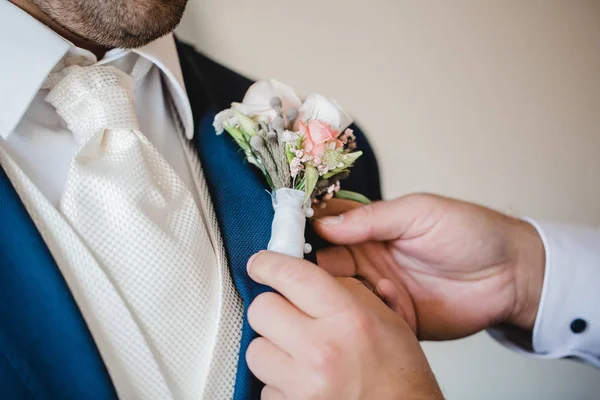 Hochzeit Blumen dekorieren Braut — Stockfoto