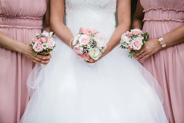 Bröllop blommor dekor bruden — Stockfoto