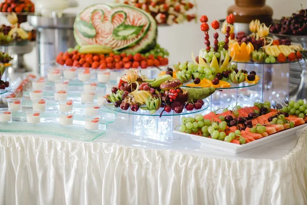 Catering buffet evento nuziale — Foto Stock