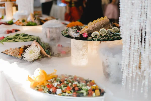 Catering Buffet Hochzeitsfeier — Stockfoto