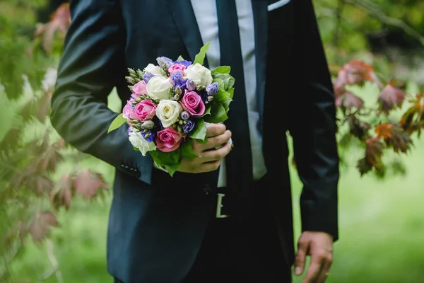 Весільні квіти букет нареченої — стокове фото