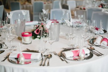 Düğün Çiçek masa dekorasyonu