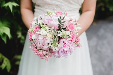 çiçekler gelin alyans