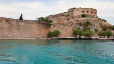 Girit Adası spinalonga deniz