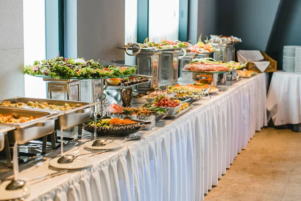 Buffet de bodas de catering para eventos —  Fotos de Stock