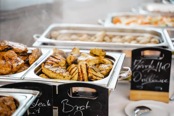 Buffet de casamento de catering para eventos — Fotografia de Stock