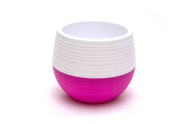  Beyaz arkaplanda vazo