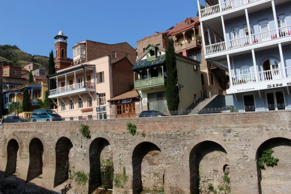 Tiflis, Gürcistan'daki antik saunalar