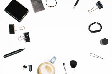 Ev ofis çalışma alanıyla aksesuarları