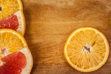 Sulu narenciye kesme