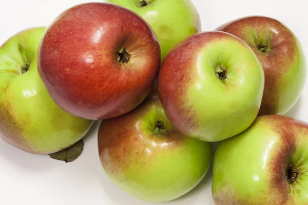 Много вкусных яблок — стоковое фото