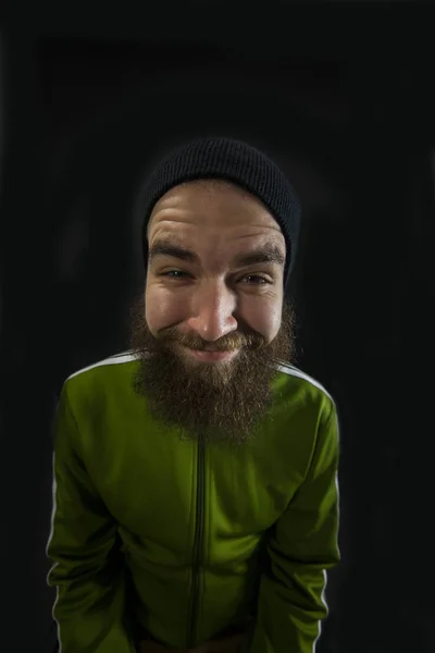 Grappige man met een baard — Stockfoto